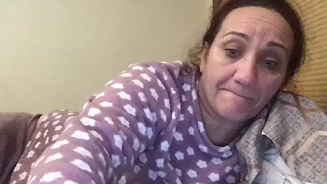 paula19800 online show from November 2025 05:11:01 PM