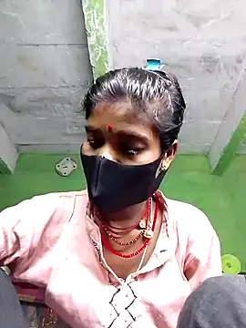 Snapshot of Cuty_kinjal chatting on September 2025 10:13:01 PM Cuty kinjal online show from September 2025 10:13:01 PM