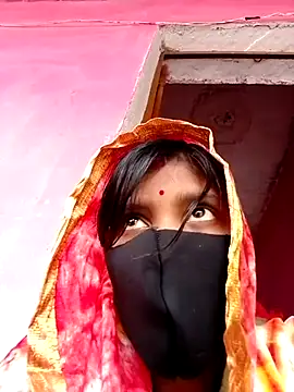 Snapshot of Cuty_kinjal chatting on October 2025 05:46:01 AM Cuty kinjal online show from October 2025 05:46:01 AM