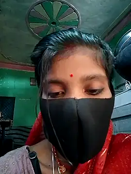 Snapshot of Cuty_kinjal chatting on October 2025 08:24:02 AM Cuty kinjal online show from October 2025 08:24:02 AM