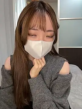 Snapshot of Moe_v_v chatting on February 2026 04:28:02 AM Moe v v online show from February 2026 04:28:02 AM