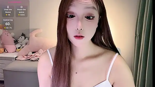 Snapshot of Luna--1 chatting on July 2026 03:04:02 PM Luna--1 online show from July 2026 03:04:02 PM