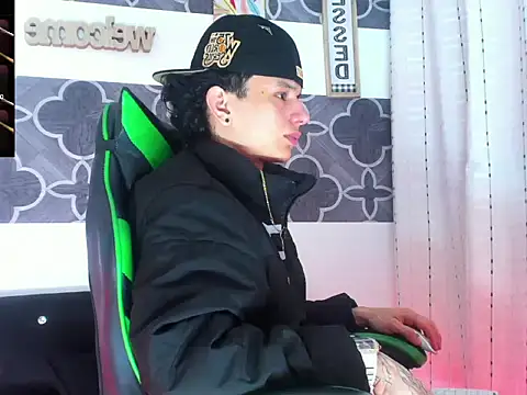 Skinny batman online show from December 2025 11:00:02 PM