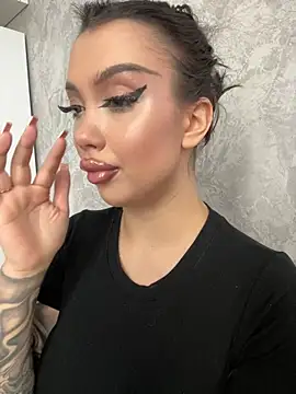 kiss Lissa online show from January 2026 10:41:02 AM