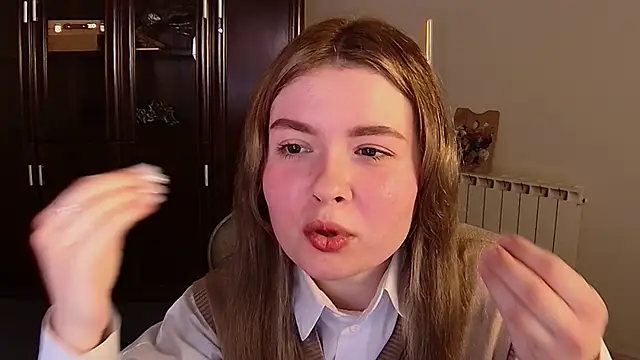 HaleySun online show from October 2025 09:17:04 AM