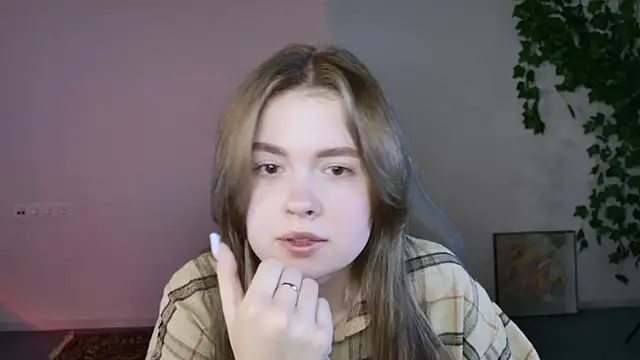 HaleySun online show from November 2025 01:11:02 PM