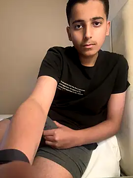 Snapshot of bemjmen chatting on October 2025 12:28:02 AM bemjmen online show from October 2025 12:28:02 AM