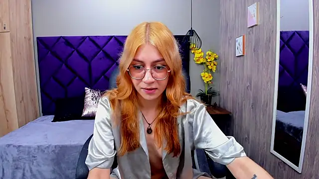 ChloeCampbell03 online show from November 2025 12:48:01 PM