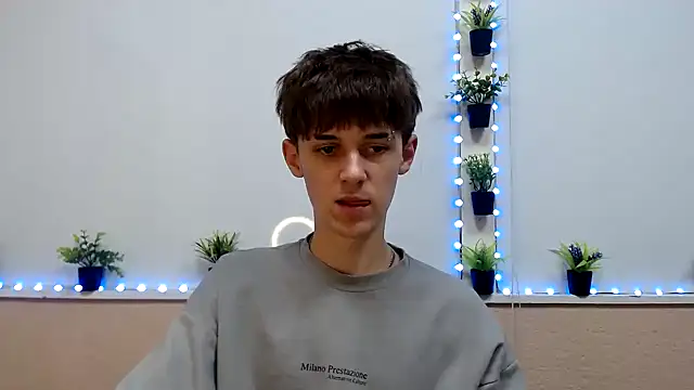 Hoot Dude  online show from November 2025 01:55:01 PM