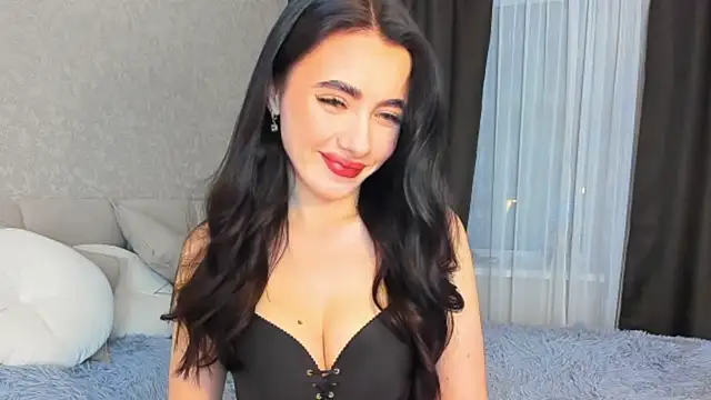 Milla Moore online show from October 2025 05:14:01 PM