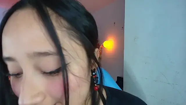 Snapshot of Hinata_21_ chatting on May 2026 09:31:01 PM Hinata 21 online show from May 2026 09:31:01 PM