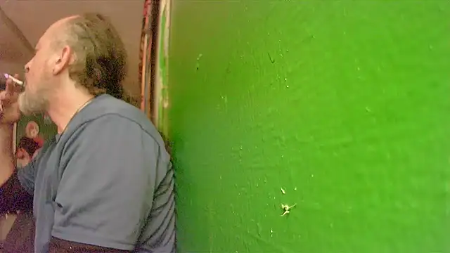 Snapshot of HippieDad333 chatting on September 2025 11:32:02 PM HippieDad333 online show from September 2025 11:32:02 PM
