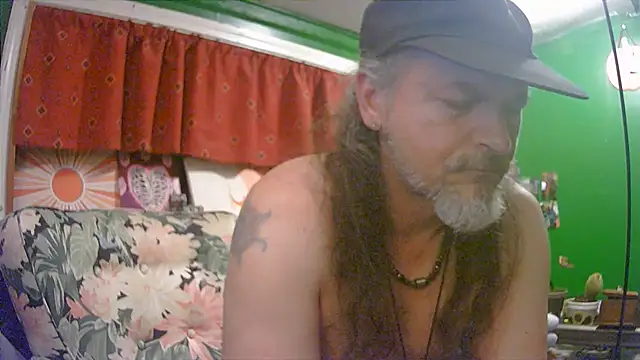HippieDad333 online show from June 2026 05:12:01 AM