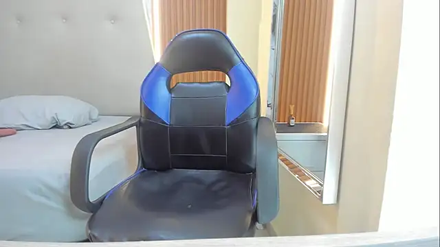 SAMANTHABENET online show from February 2026 07:18:01 PM