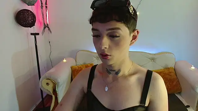 David Fox01 online show from October 2025 03:28:01 AM