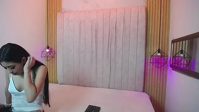 jakeyariana online show from October 2025 08:09:02 PM