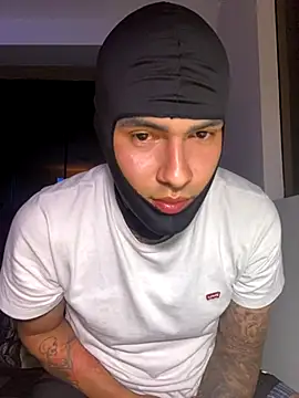 Snapshot of roa_alee chatting on November 2025 03:07:01 AM roa alee online show from November 2025 03:07:01 AM