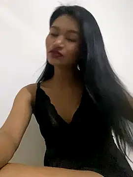 Snapshot of fenixzara chatting on October 2025 12:49:02 AM fenixzara online show from October 2025 12:49:02 AM