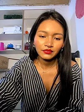 Snapshot of fenixzara chatting on November 2025 06:40:01 PM fenixzara online show from November 2025 06:40:01 PM