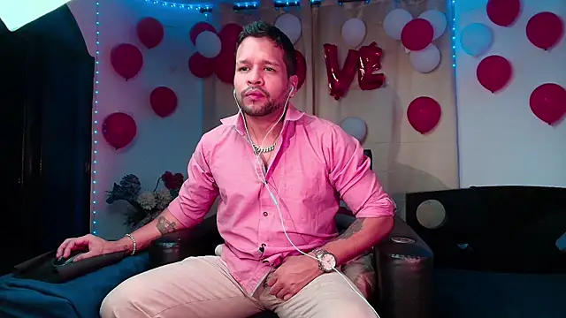 Snapshot of LucasGaeel chatting on February 2026 04:20:01 AM LucasGaeel online show from February 2026 04:20:01 AM