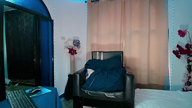 Snapshot of LucasGaeel chatting on February 2026 01:20:01 PM LucasGaeel online show from February 2026 01:20:01 PM