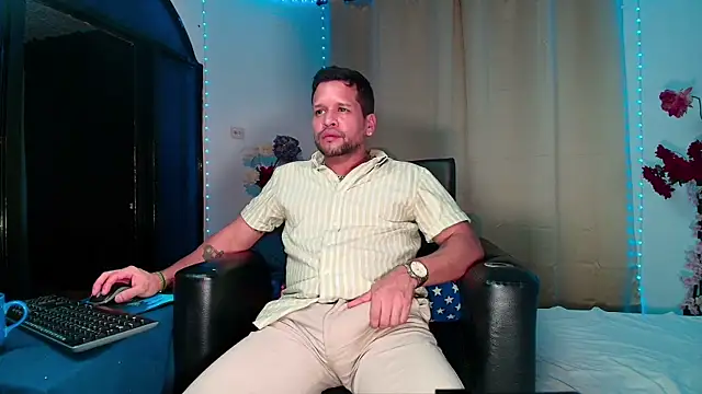 Snapshot of LucasGaeel chatting on February 2026 01:25:02 AM LucasGaeel online show from February 2026 01:25:02 AM