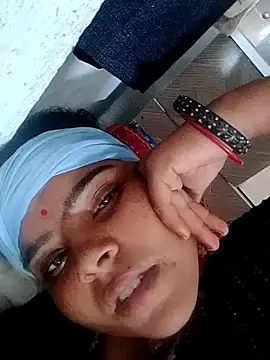 Snapshot of Cuty_nensi chatting on October 2025 04:31:02 AM Cuty nensi online show from October 2025 04:31:02 AM