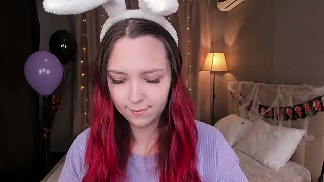 Monica  Queen online show from October 2025 04:53:01 AM