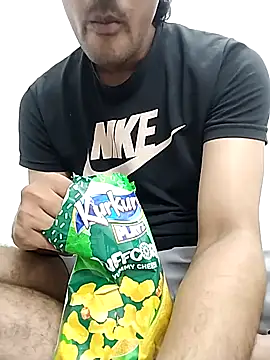 Snapshot of Ilhaamgrey chatting on October 2025 02:20:01 PM Ilhaamgrey online show from October 2025 02:20:01 PM