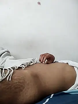 Snapshot of Ilhaamgrey chatting on November 2025 08:35:01 AM Ilhaamgrey online show from November 2025 08:35:01 AM