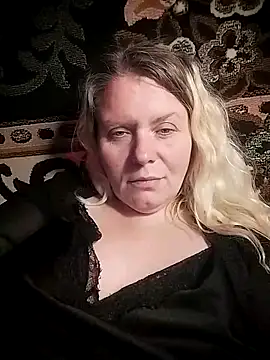 Snapshot of Fiona696 chatting on October 2025 08:28:02 PM Fiona696 online show from October 2025 08:28:02 PM