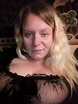 Snapshot of Fiona696 chatting on October 2025 09:57:01 PM Fiona696 online show from October 2025 09:57:01 PM