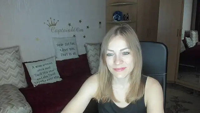 Snapshot of Tiffany_Bates chatting on October 2025 03:18:02 AM Tiffany Bates online show from October 2025 03:18:02 AM