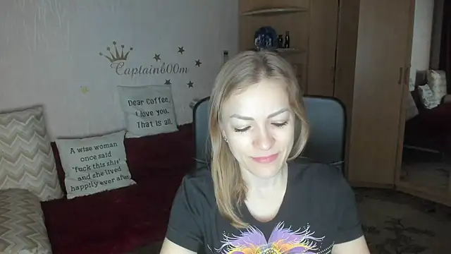 Snapshot of Tiffany_Bates chatting on October 2025 03:29:02 AM Tiffany Bates online show from October 2025 03:29:02 AM