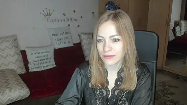 Snapshot of Tiffany_Bates chatting on October 2025 03:36:02 AM Tiffany Bates online show from October 2025 03:36:02 AM