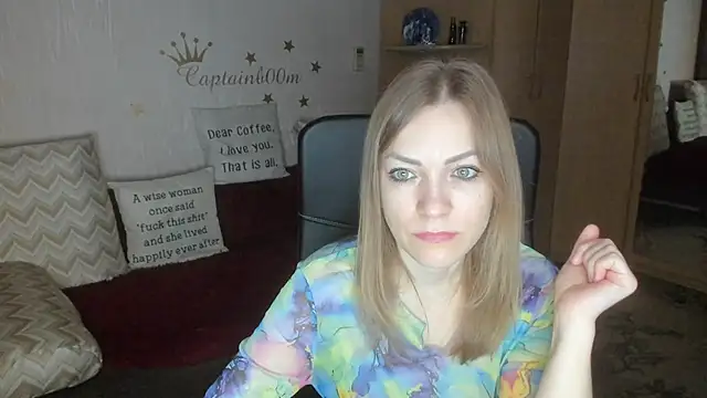 Snapshot of Tiffany_Bates chatting on November 2025 03:38:02 AM Tiffany Bates online show from November 2025 03:38:02 AM