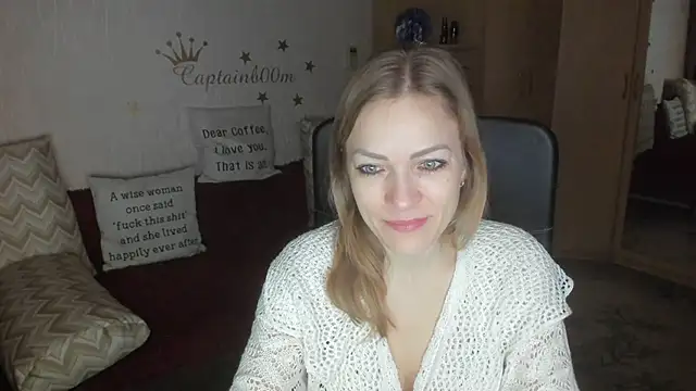 Snapshot of Tiffany_Bates chatting on November 2025 03:30:01 AM Tiffany Bates online show from November 2025 03:30:01 AM