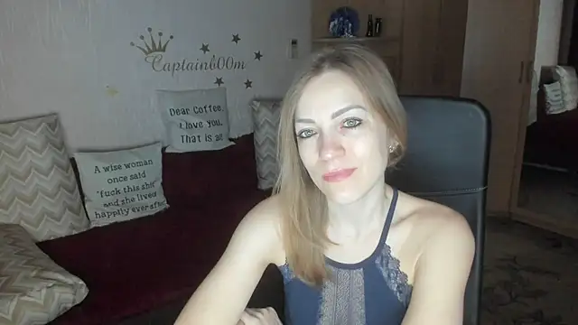 Snapshot of Tiffany_Bates chatting on December 2025 03:45:02 AM Tiffany Bates online show from December 2025 03:45:02 AM