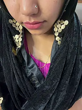 Miss Rose   online show from February 2026 04:09:01 AM