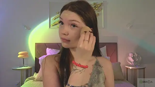 Nicole Broown  online show from November 2025 09:13:02 PM