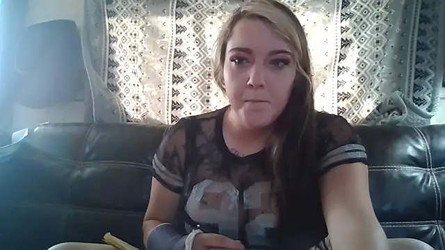 Snapshot of midnightminx803532 chatting on September 2025 05:05:02 PM midnightminx803532 online show from September 2025 05:05:02 PM