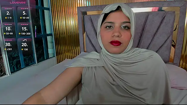 Snapshot of Amyra_Rasi chatting on November 2025 07:21:01 PM Amyra Rasi online show from November 2025 07:21:01 PM