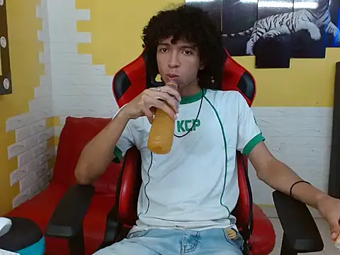 xion ez online show from October 2025 08:00:02 PM