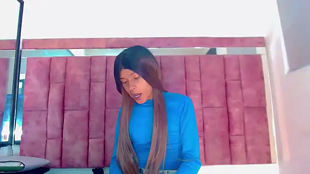 katherine x1 online show from November 2025 05:06:01 AM