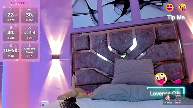 Snapshot of samantaa_liov chatting on October 2025 07:03:01 PM samantaa liov online show from October 2025 07:03:01 PM