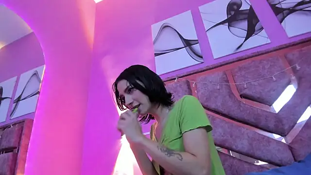 Snapshot of samantaa_liov chatting on November 2025 07:14:01 PM samantaa liov online show from November 2025 07:14:01 PM