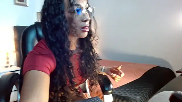 Snapshot of SashaBowei chatting on October 2025 01:15:01 AM SashaBowei online show from October 2025 01:15:01 AM