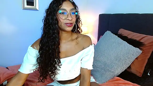 Snapshot of SashaBowei chatting on November 2025 02:14:01 AM SashaBowei online show from November 2025 02:14:01 AM