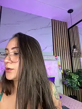 Honey noir online show from January 2026 07:04:02 PM