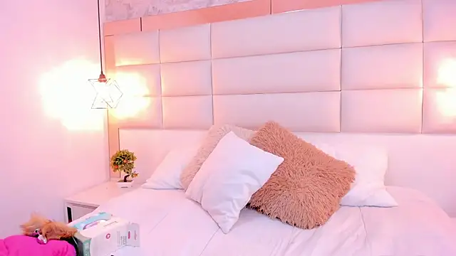 Megane whitte online show from November 2025 08:29:02 PM